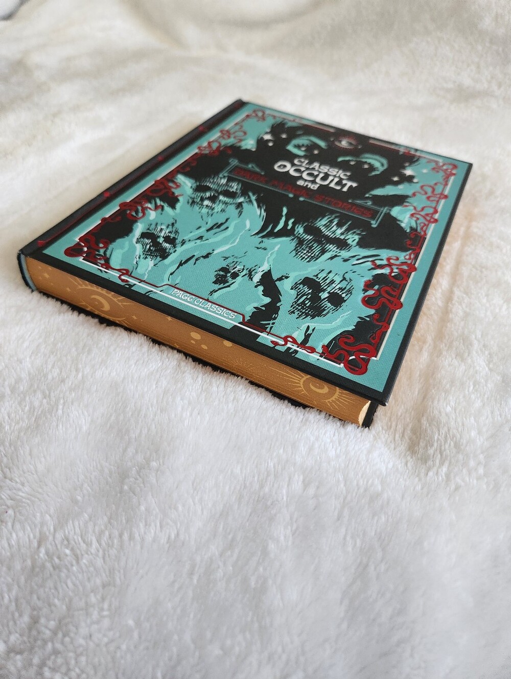 Classic Occult & Dark Magic Stories Hardcover Poe Lovecraft Gothic Anthology NWT - Picture 5 of 13